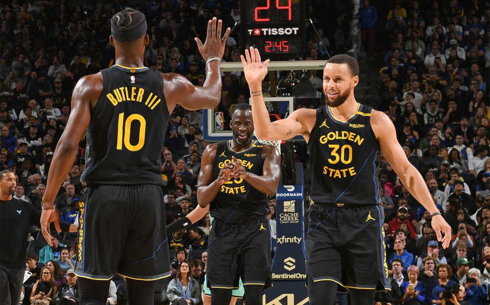 凯恩2025自然年已打入58球，创个人生涯新高（凯恩2025年自然年斩获58球，刷新生涯纪录）