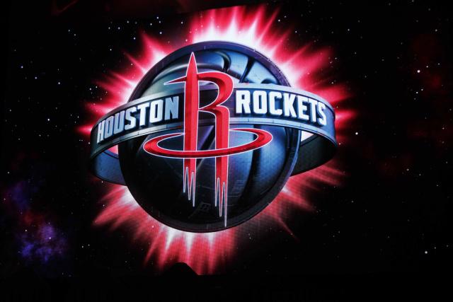 篮球湖人核心球员连续得分上双（湖人核心连续多场得分上双）