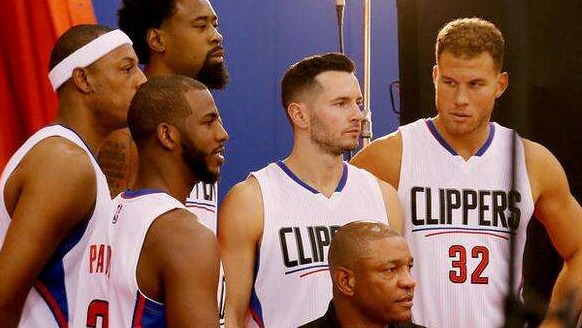 太攀蛇官方：瓦尔登堡和史密斯缺席对阵老鹰，斯塔特曼将复出（太攀蛇官宣：对阵老鹰瓦尔登堡、史密斯缺阵，斯塔特曼复出）