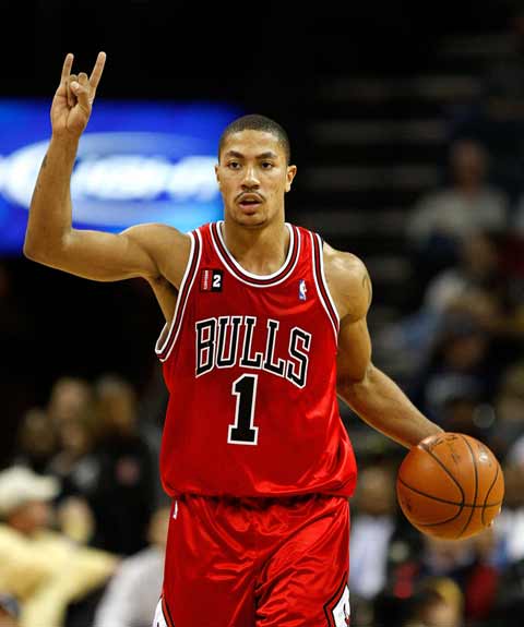 邓弗里斯：希望两到三周内复出，我们的球队就像一个大家庭（邓弗里斯：力争两三周内复出，球队如同大家庭）