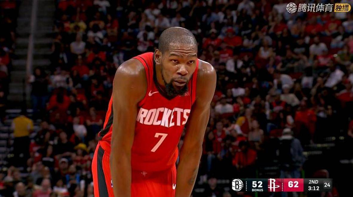 发布会变感谢会，李霄鹏赛后向各方致谢（赛后发布会成致谢场，李霄鹏向各界致谢）