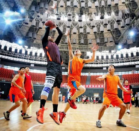 刘若钒本赛季从三镇自由身加盟海港，贡献5球6助攻（刘若钒本赛季以自由身从三镇转投海港，交出5球6助攻）