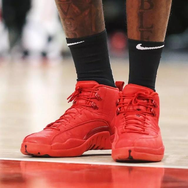 尤文vs乌迪内斯：伊尔迪兹、乔纳森-戴维首发，麦肯尼出战（尤文对阵乌迪内斯：伊尔迪兹、乔纳森-戴维先发，麦肯尼登场）